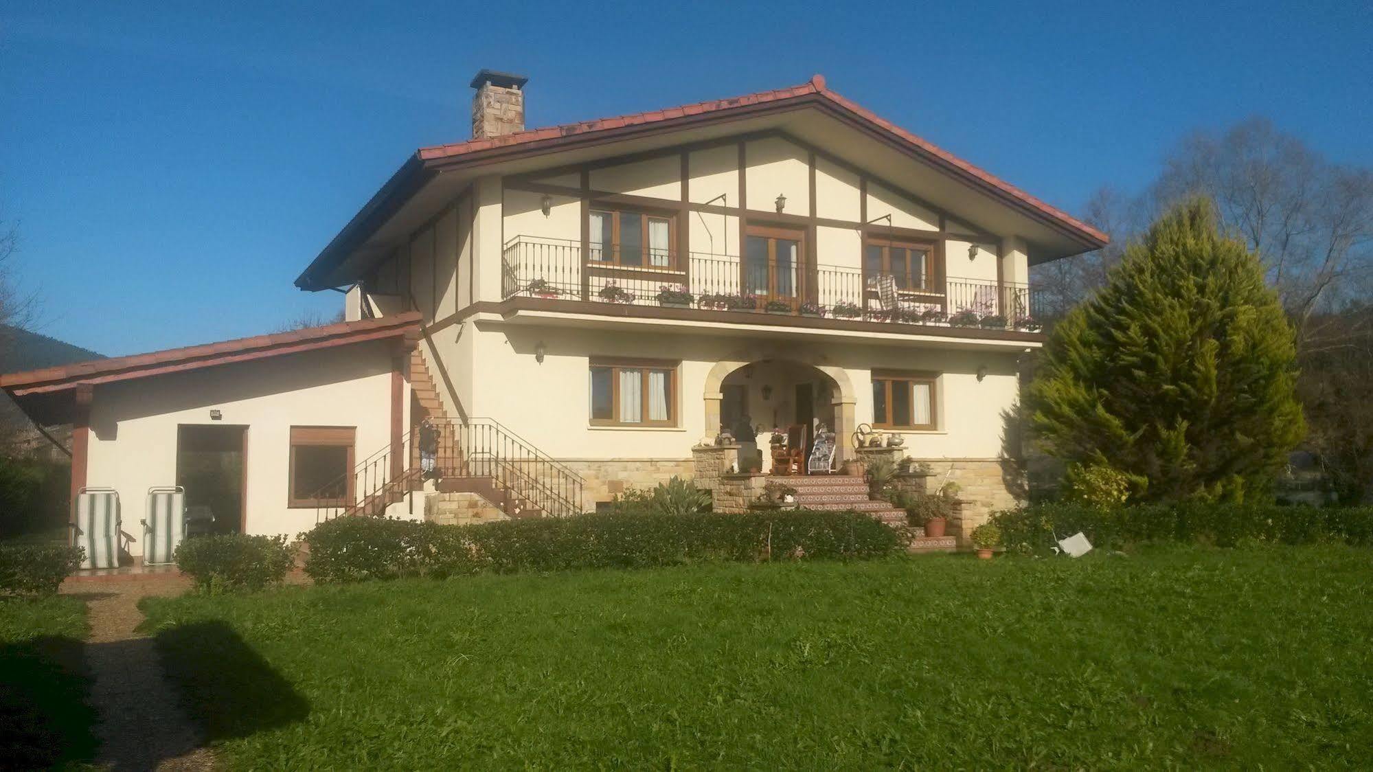 Casa Rural Ibarrondo Etxea Mungia Extérieur photo